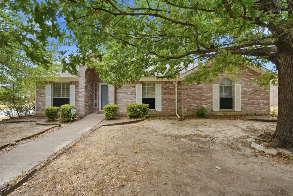 Unit for sale at 10303 Little Valley Road, Fort Worth, TX 76108