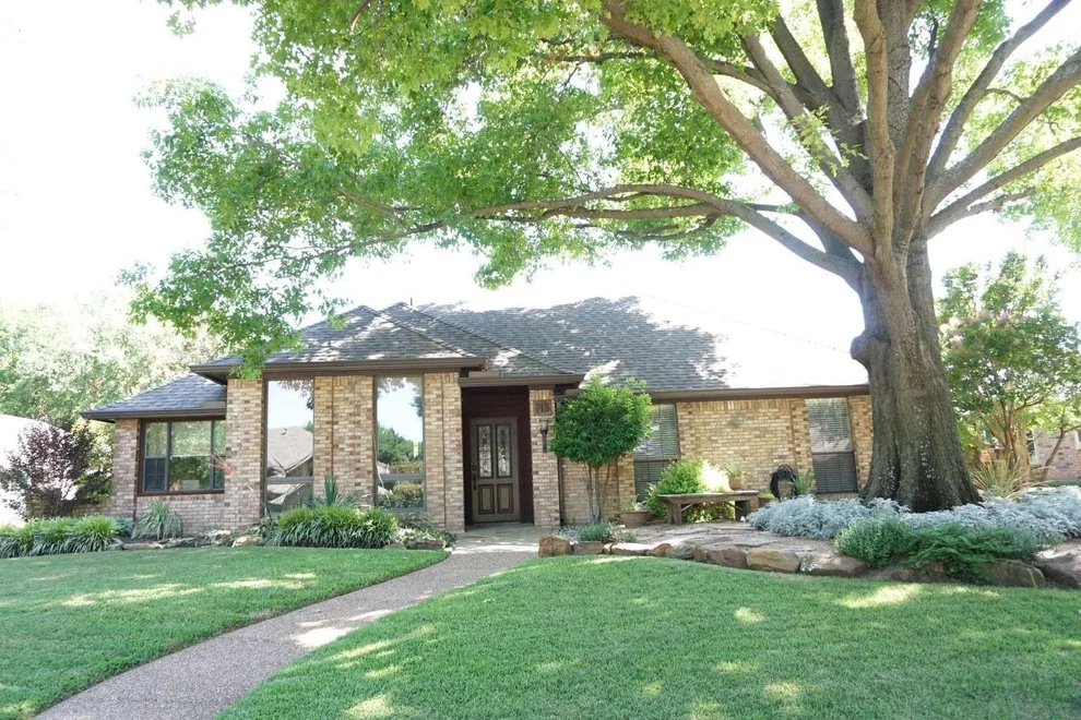 Unit for sale at 715 Clayton Circle, Coppell, TX 75019