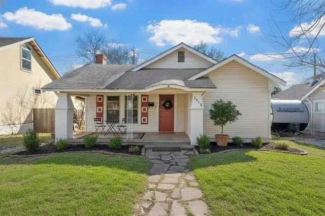 Unit for sale at 2912 E Edmond Avenue, Waco, TX 76707
