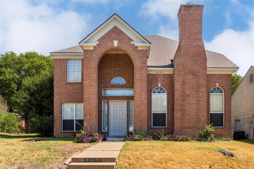 Unit for sale at 4500 Fargo Drive, Grand Prairie, TX 75052