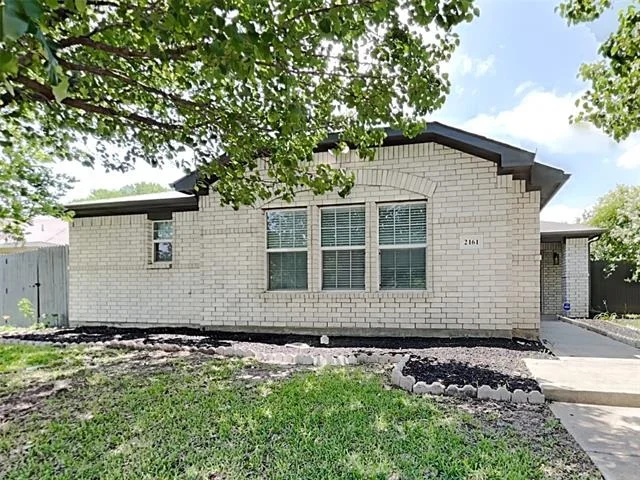 Unit for sale at 2161 Lone Pecan Drive, Mesquite, TX 75181