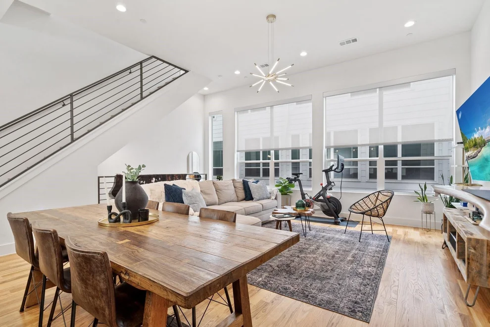 Unit for sale at 5802 Lindell Avenue, Dallas, TX 75206