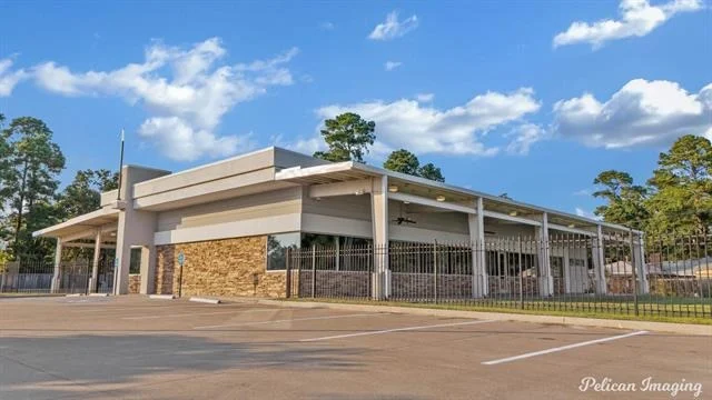 Unit for sale at 8509 Line Avenue, Shreveport, LA 71106
