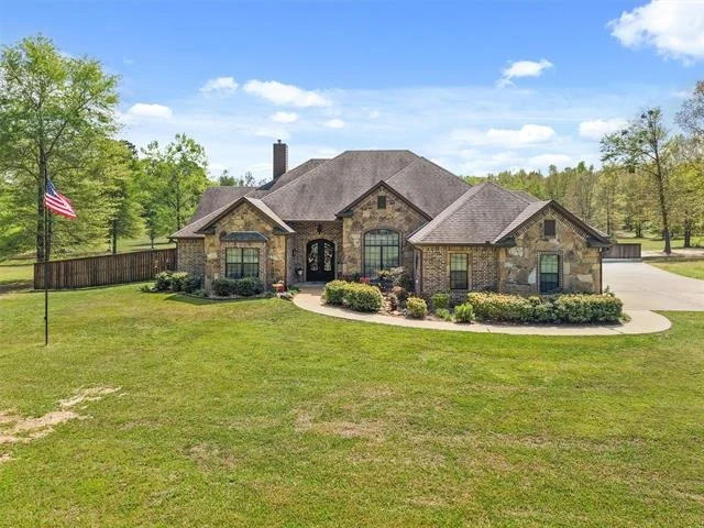 Unit for sale at 5136 E State Hwy 154 Highway, Gilmer, TX 75645