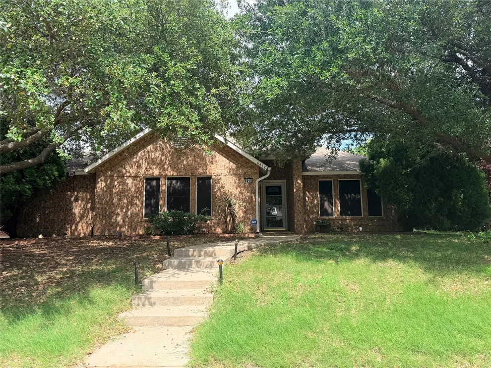 Unit for sale at 6410 Liberty Court, Frisco, TX 75035