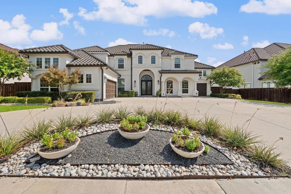 Unit for sale at 967 Cimarron Road, Frisco, TX 75036