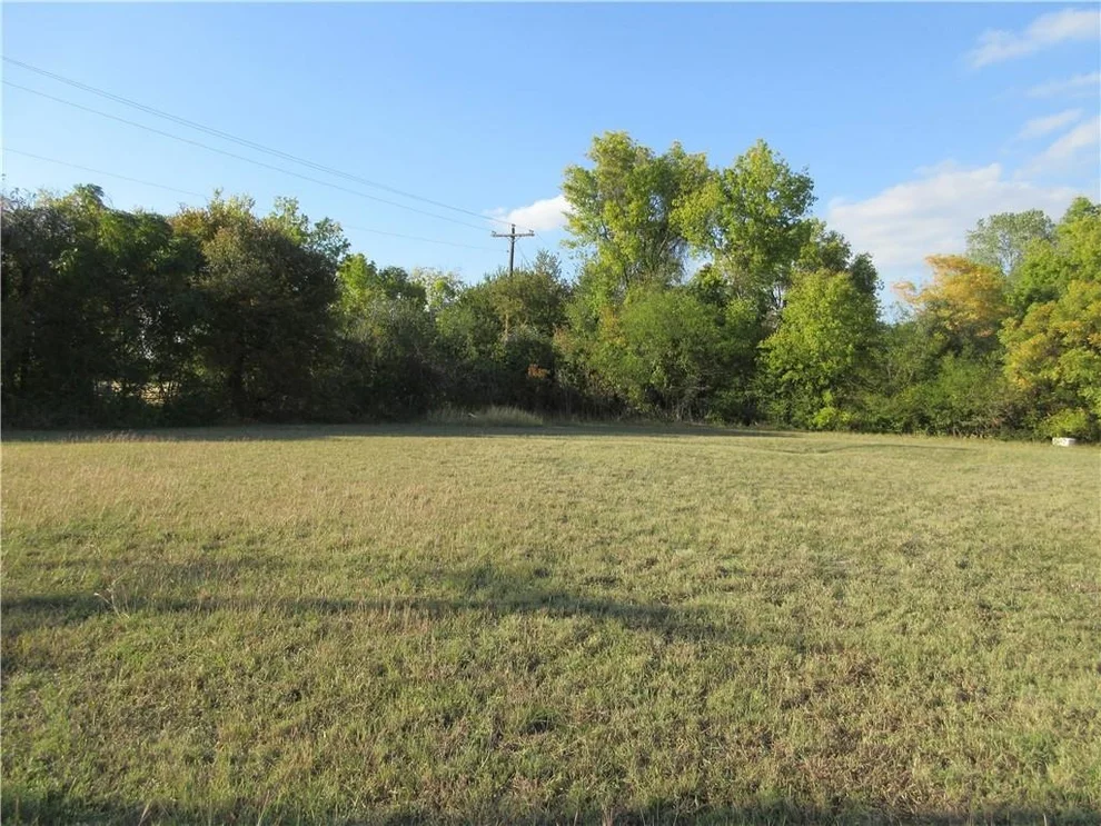 Unit for sale at 00 Country Club Street, Marlin, TX 76661