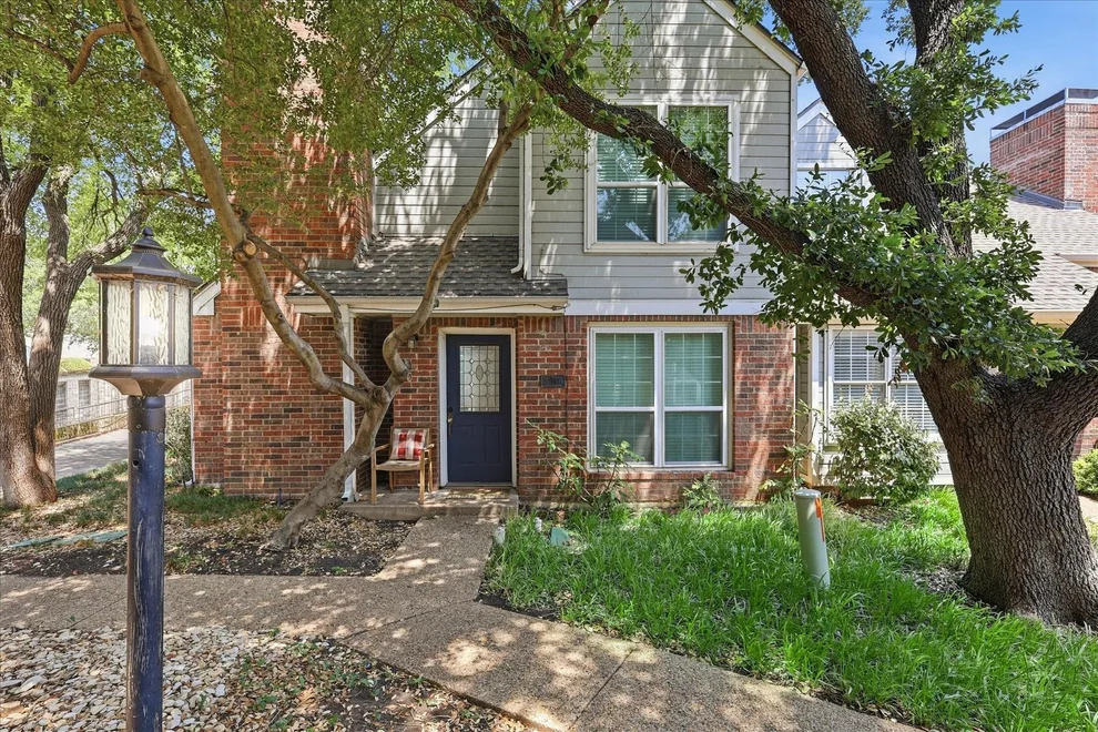 Unit for sale at 17735 Windflower Way, Dallas, TX 75252