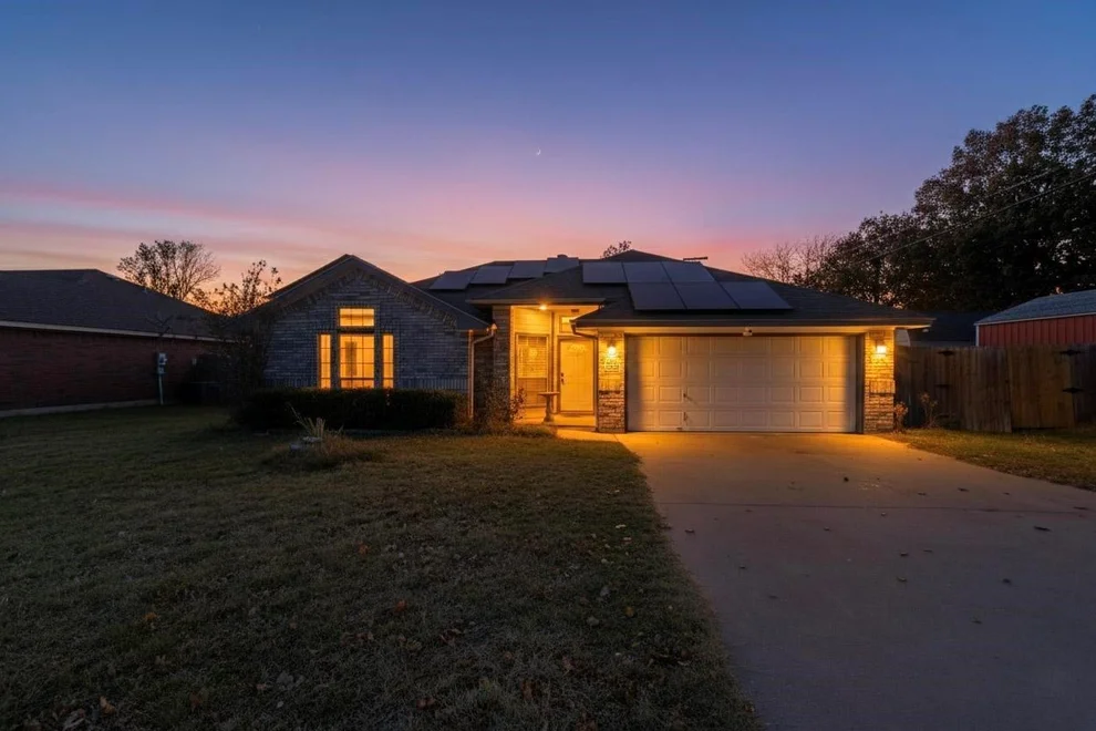 Unit for sale at 107 Catie Lane, Joshua, TX 76058