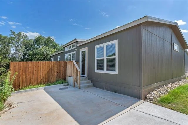Unit for sale at 815 Thicket Trail, Granbury, TX 76048