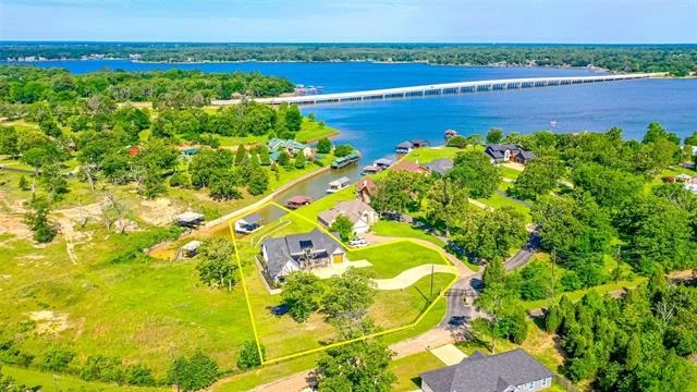 Unit for sale at 5523 Lakeshore Court, Log Cabin, TX 75148