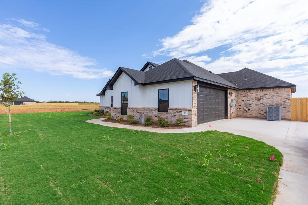 Unit for sale at 227 Indian Ridge Road, Tuscola, TX 79562