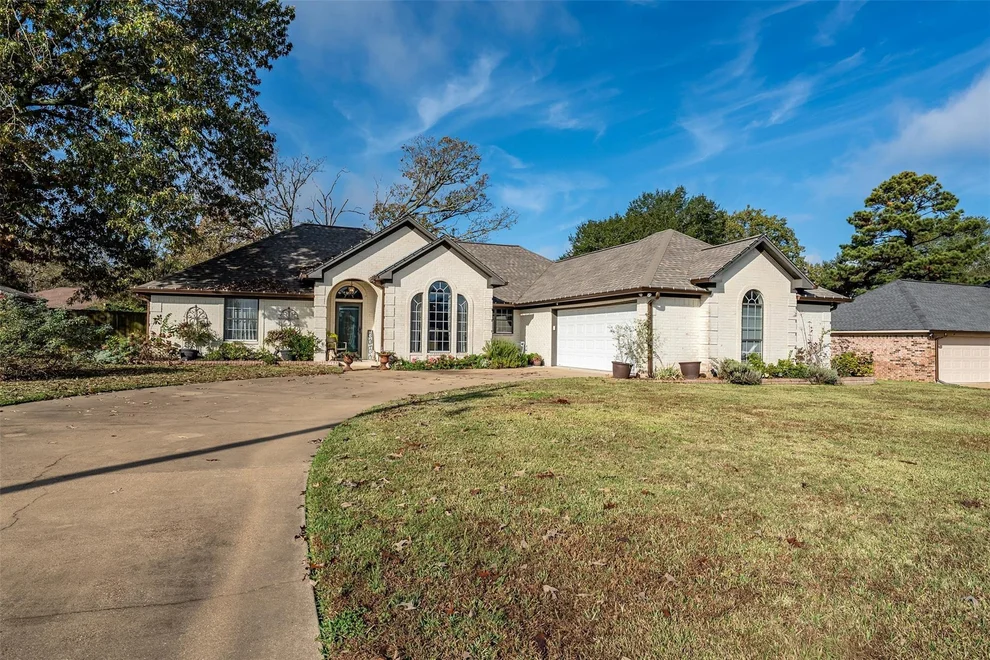 Unit for sale at 18564 County Road 1100, Flint, TX 75762