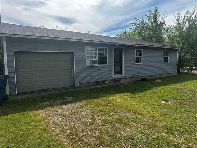 Unit for sale at 623 Grayson Street, Pottsboro, TX 75076