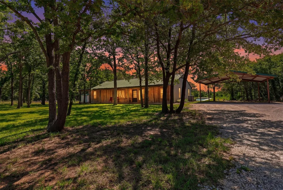 Unit for sale at 31424 N US Highway 281, Lipan, TX 76462