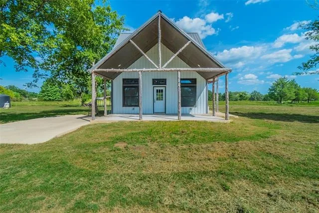 Unit for sale at 4027 County Road 1080, Corsicana, TX 75109