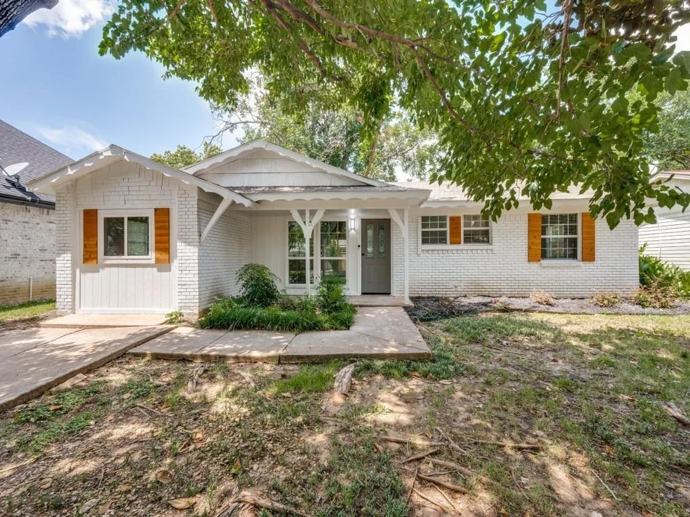 Unit for sale at 2915 Hollandale Lane, Farmers Branch, TX 75234