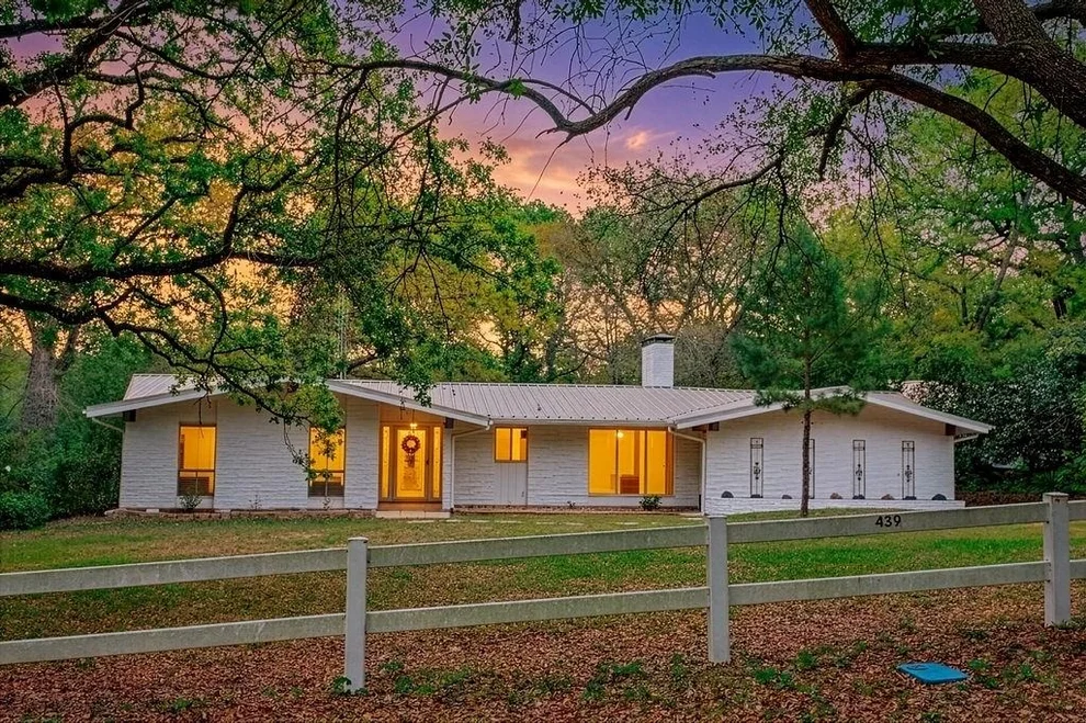 Unit for sale at 439 N Lonestar Lane, Hideaway, TX 75771