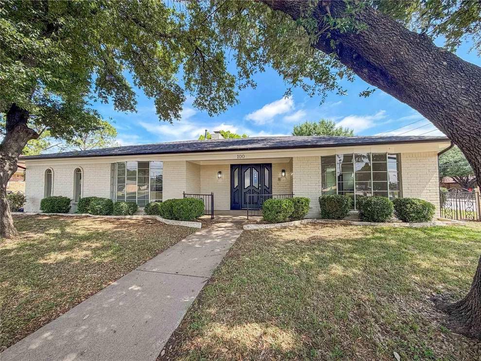 Unit for sale at 100 W Pleasantview Drive, Hurst, TX 76054