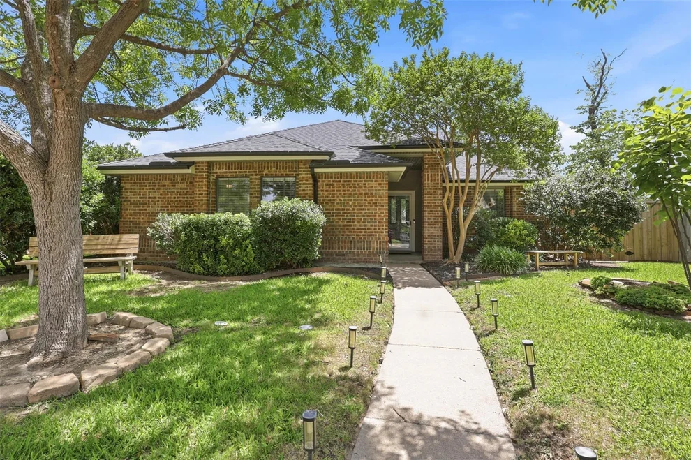Unit for sale at 4301 Jenning Court, Plano, TX 75093