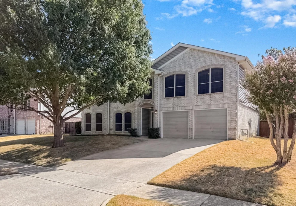 Unit for sale at 2711 Vistaview Drive, Corinth, TX 76210