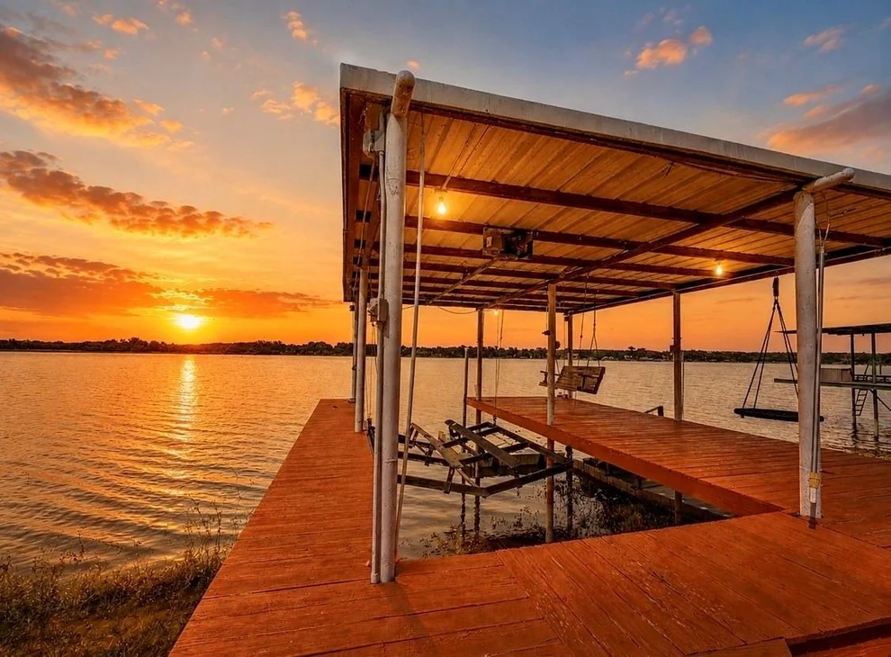 Unit for sale at 1152 W Lake Drive, Weatherford, TX 76087