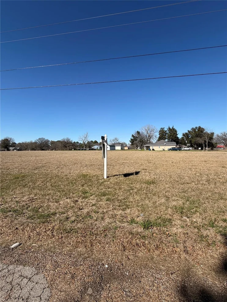 Unit for sale at 19198 Key Ranch Road, Trinidad, TX 75163