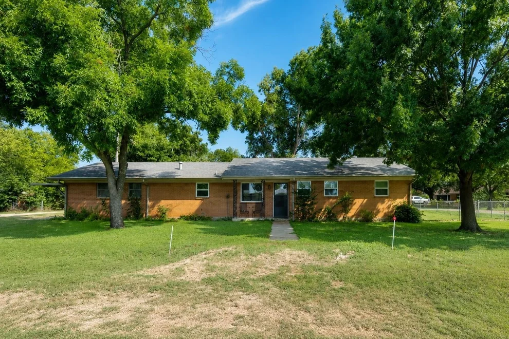 Unit for sale at 103 E Mckinley Avenue, Whitney, TX 76692