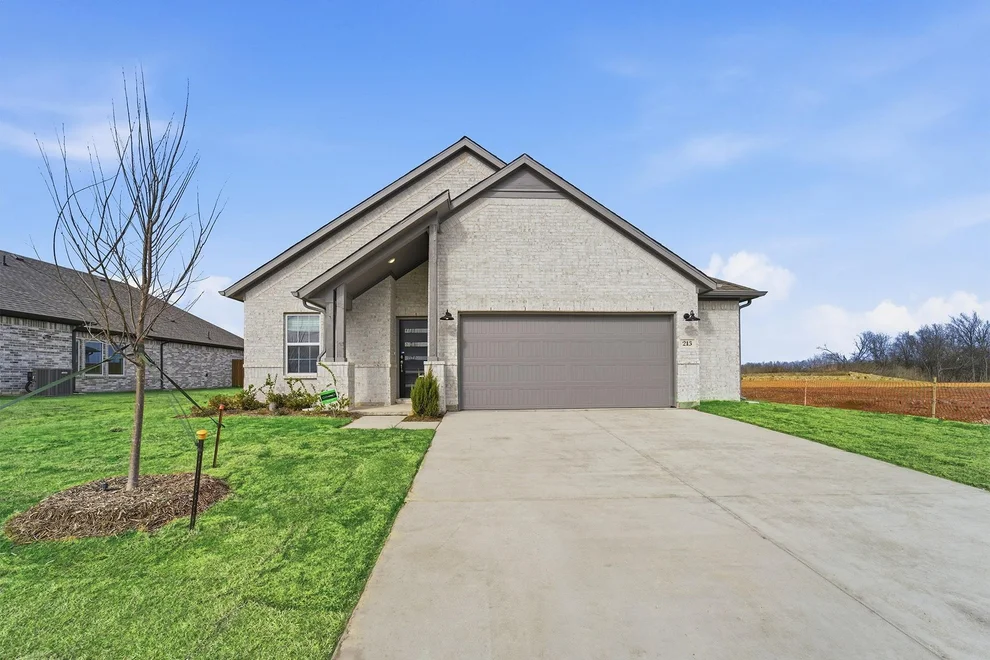 Unit for sale at 213 Charismatic Road, Waxahachie, TX 75165