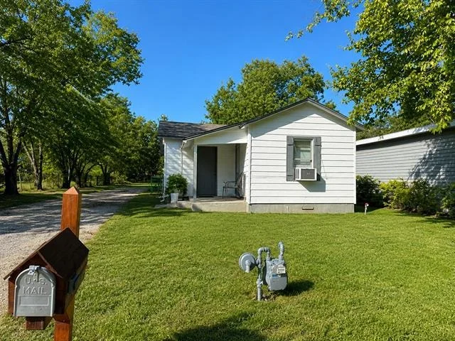 Unit for sale at 205 N Las Vegas Trail, White Settlement, TX 76108
