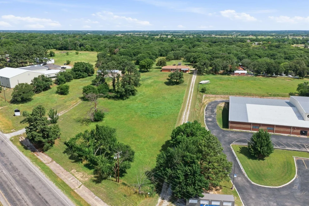 Unit for sale at 3523 E Highway 199, Springtown, TX 76082
