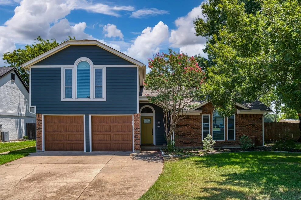 Unit for sale at 485 Ashley Lane, Roanoke, TX 76262