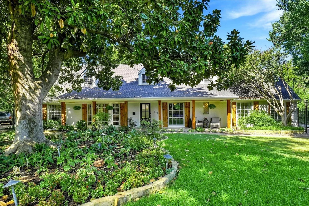 Unit for sale at 933 Blue Lake Circle, Richardson, TX 75080