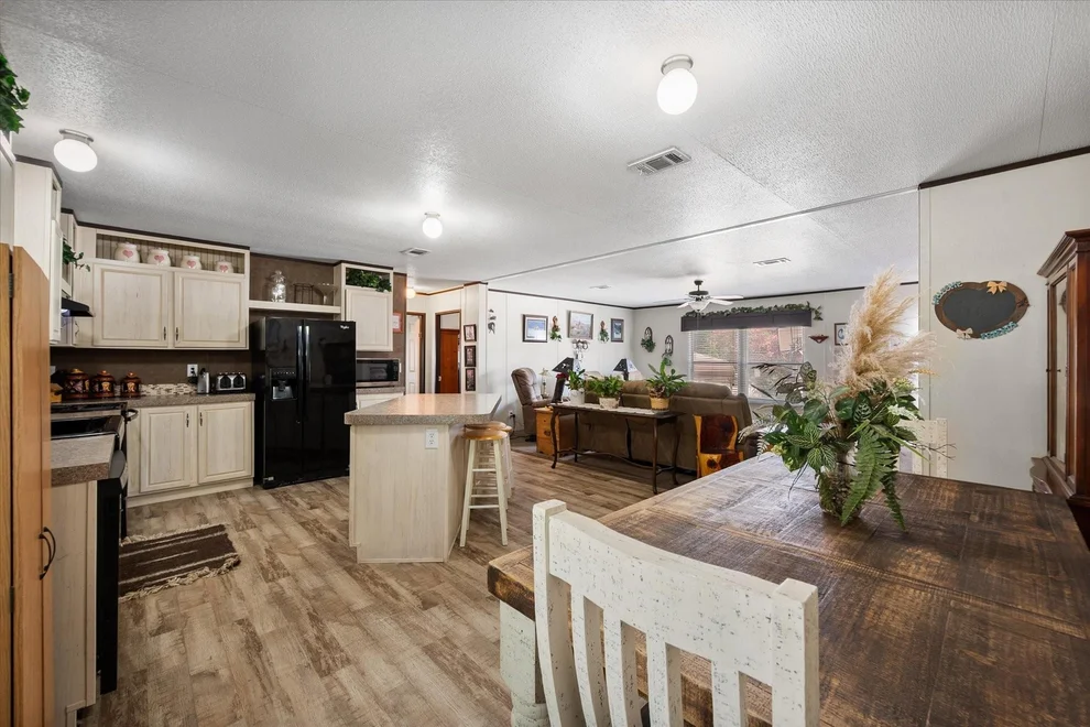 Unit for sale at 202 N 3rd Street E, Dawson, TX 76639