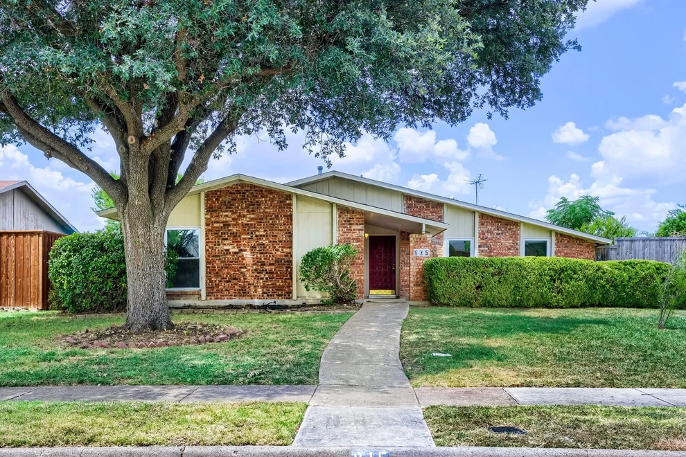 Unit for sale at 815 Fleming Trail, Richardson, TX 75081