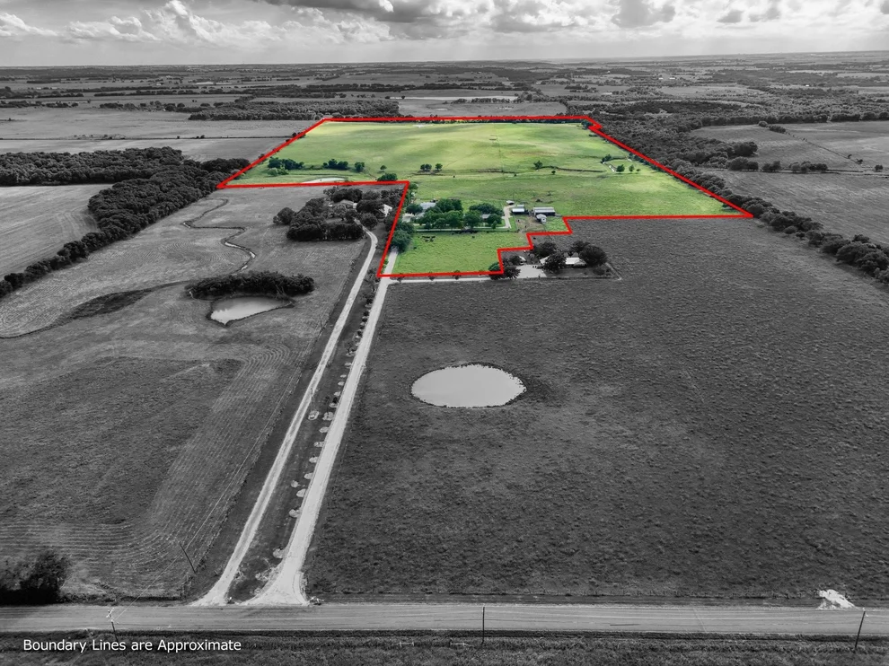 Unit for sale at 15796 Chapel Road, Lorena, TX 76655