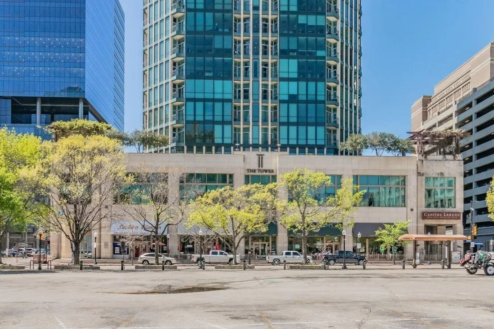 Unit for sale at 500 Throckmorton Street, Fort Worth, TX 76102