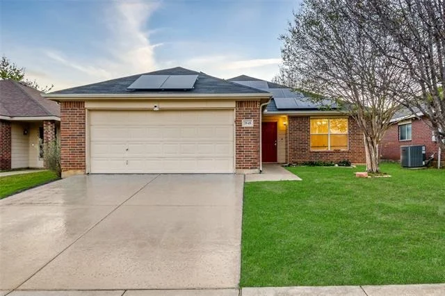 Unit for sale at 7845 Whitney Lane, Fort Worth, TX 76112