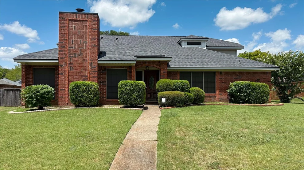 Unit for sale at 1409 Essex Drive, DeSoto, TX 75115