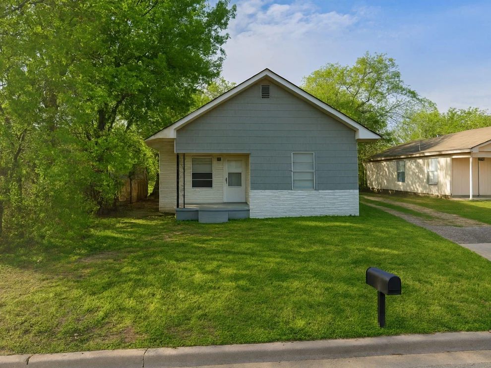 Unit for sale at 1217 High Street, Fort Worth, TX 76110