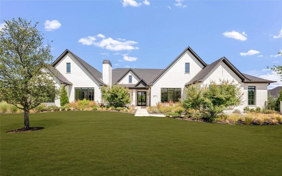 Unit for sale at 371 Broadwing Drive, Fairview, TX 75069