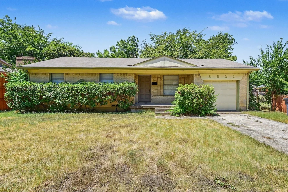 Unit for sale at 8821 Rustown Drive, Dallas, TX 75228