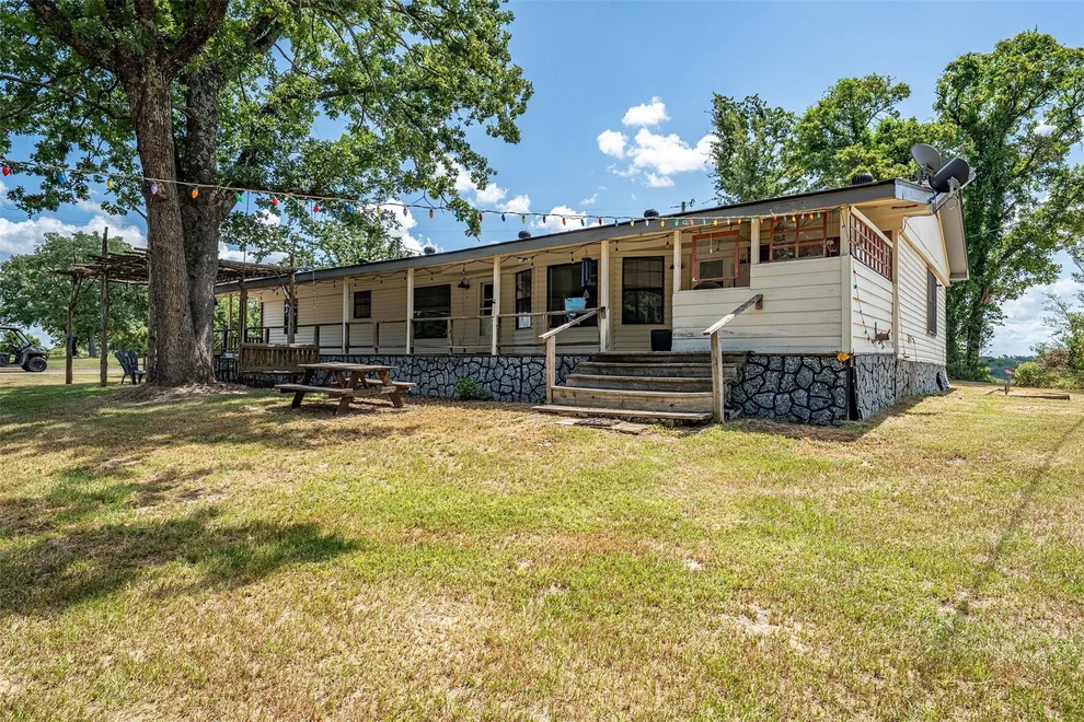 Unit for sale at 4358 E County Road 367, Henderson, TX 75654