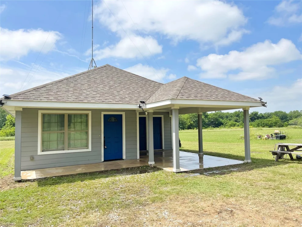 Unit for sale at 1581 County Road 1079, Greenville, TX 75401