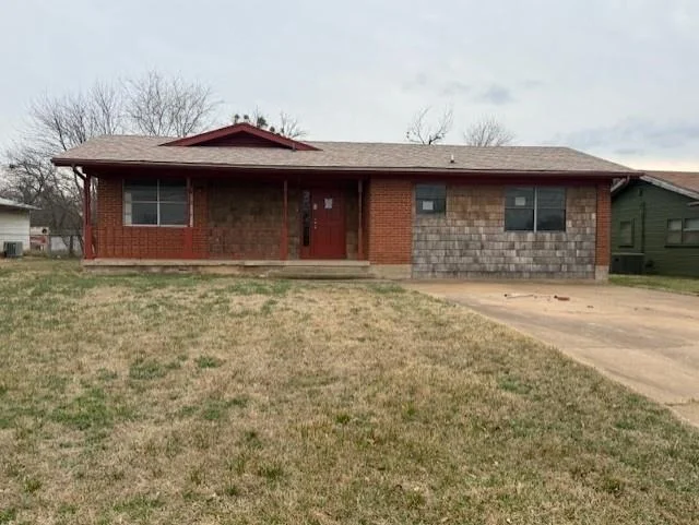 Unit for sale at 1209 W Elliott Street, Breckenridge, TX 76424