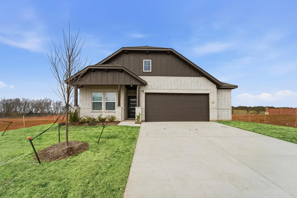 Unit for sale at 253 Charismatic Road, Waxahachie, TX 75165