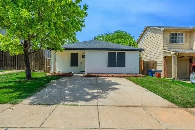 Unit for sale at 3021 Lago Vista Court, Dallas, TX 75236