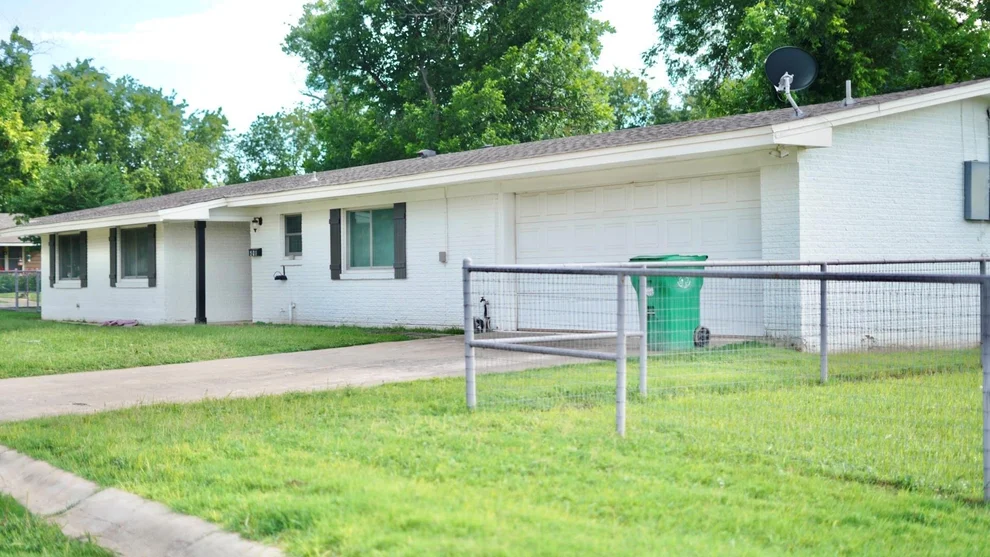 Unit for sale at 501 N 10th Street, San Saba, TX 76877