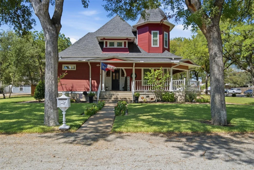 Unit for sale at 700 Cherry Street, Graham, TX 76450
