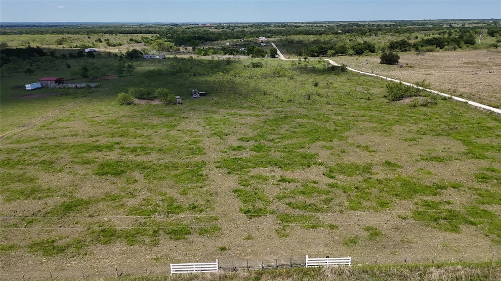 Unit for sale at 582 HCR 3320, Hubbard, TX 76648
